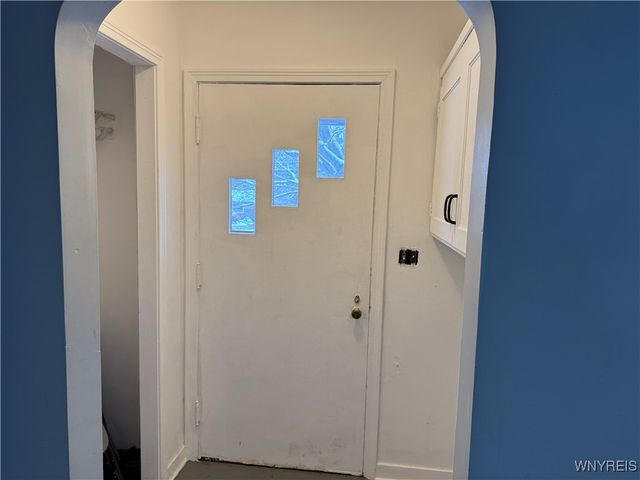 6467 Chestnut Ridge Road, Orchard Park, NY 14127