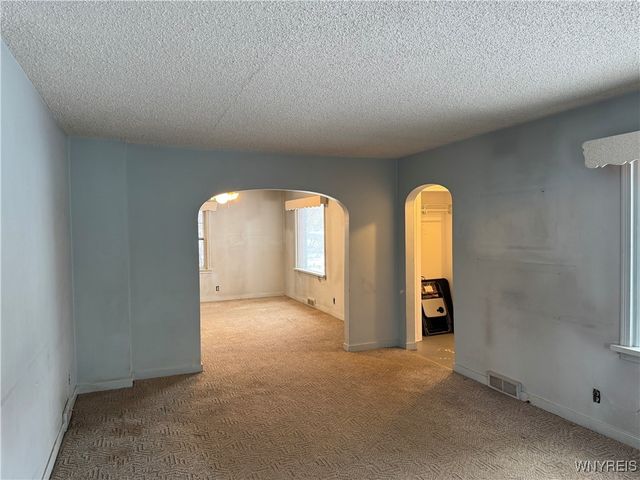 6467 Chestnut Ridge Road, Orchard Park, NY 14127