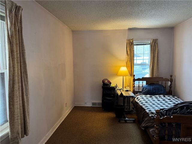 6467 Chestnut Ridge Road, Orchard Park, NY 14127