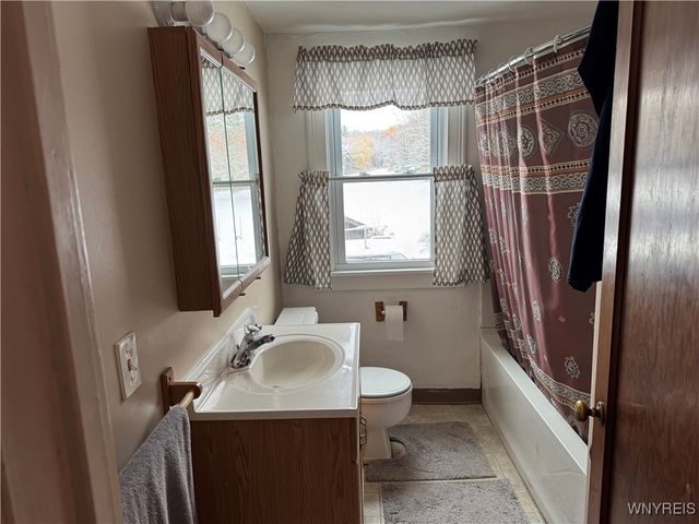 6467 Chestnut Ridge Road, Orchard Park, NY 14127