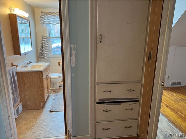 6467 Chestnut Ridge Road, Orchard Park, NY 14127