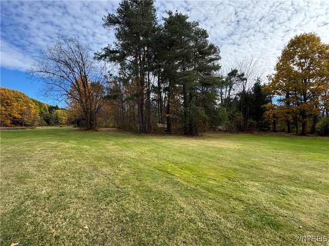 6467 Chestnut Ridge Road, Orchard Park, NY 14127