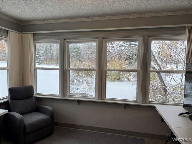 6467 Chestnut Ridge Road, Orchard Park, NY 14127