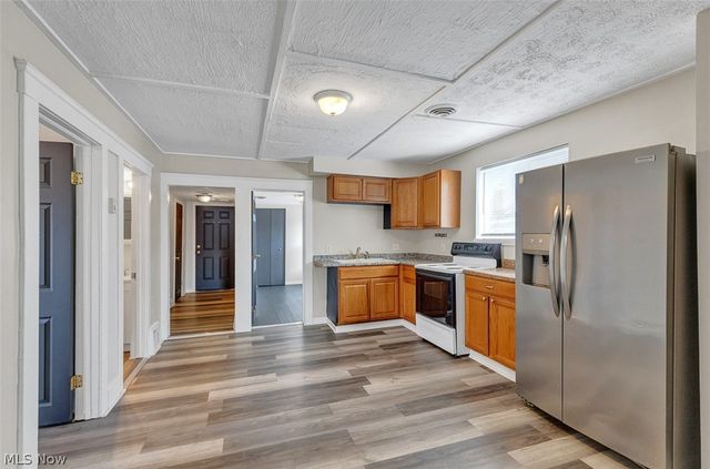 3279 W 44th Street, Cleveland, OH 44109