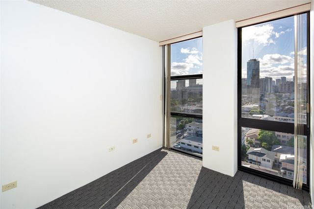 747 Wiliwili Street 1502, Honolulu, HI 96826