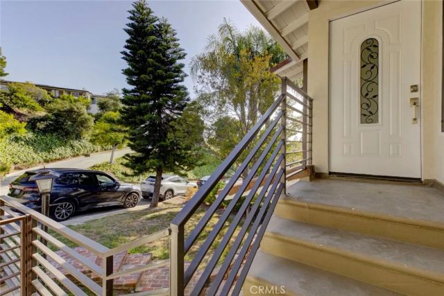 1881 Verdugo Loma Drive, Glendale, CA 91208