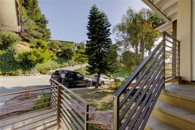 1881 Verdugo Loma Drive, Glendale, CA 91208