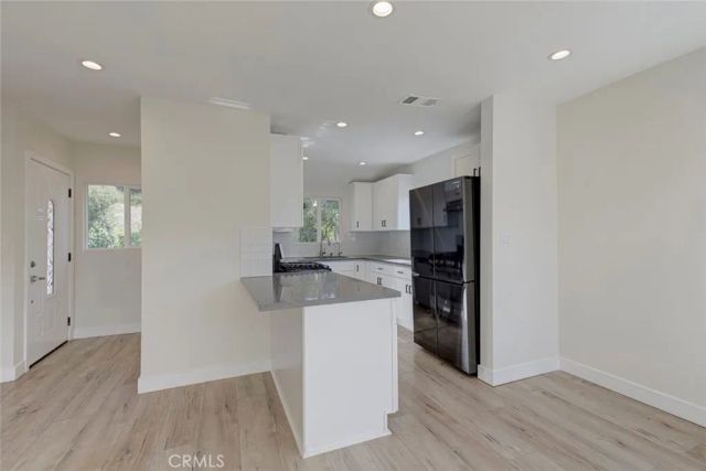 1881 Verdugo Loma Drive, Glendale, CA 91208
