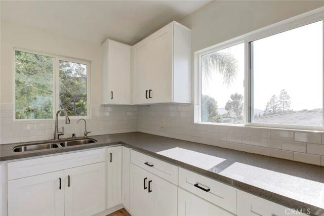 1881 Verdugo Loma Drive, Glendale, CA 91208
