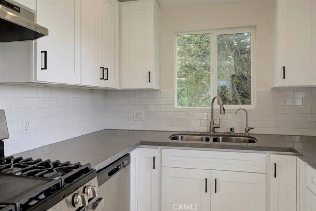 1881 Verdugo Loma Drive, Glendale, CA 91208