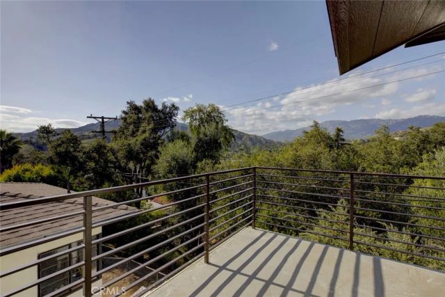 1881 Verdugo Loma Drive, Glendale, CA 91208