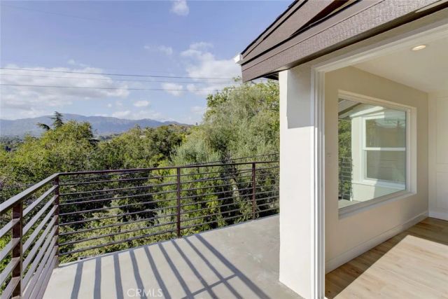 1881 Verdugo Loma Drive, Glendale, CA 91208
