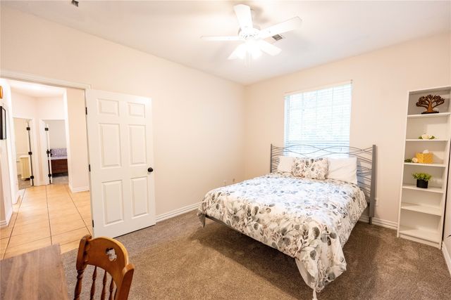 735 Sleepy Hollow Lane, Valley View, TX 76272