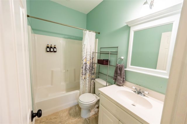 735 Sleepy Hollow Lane, Valley View, TX 76272
