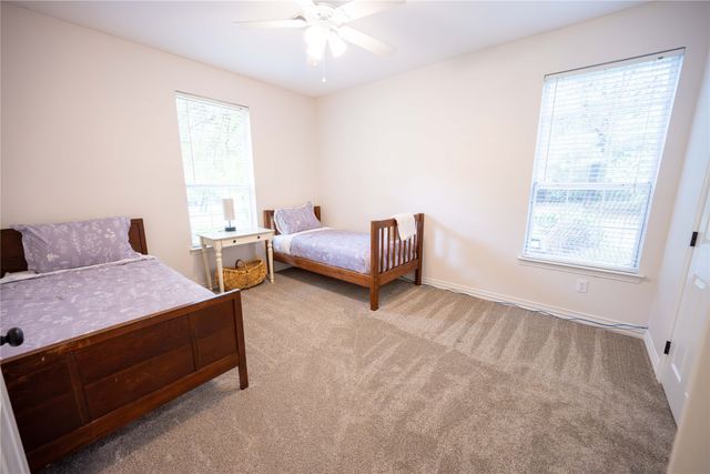 735 Sleepy Hollow Lane, Valley View, TX 76272