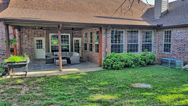 735 Sleepy Hollow Lane, Valley View, TX 76272