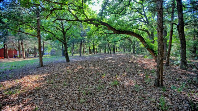 735 Sleepy Hollow Lane, Valley View, TX 76272