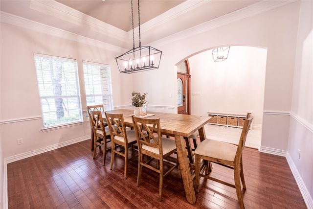 735 Sleepy Hollow Lane, Valley View, TX 76272