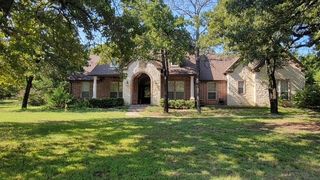 735 Sleepy Hollow Lane, Valley View, TX 76272