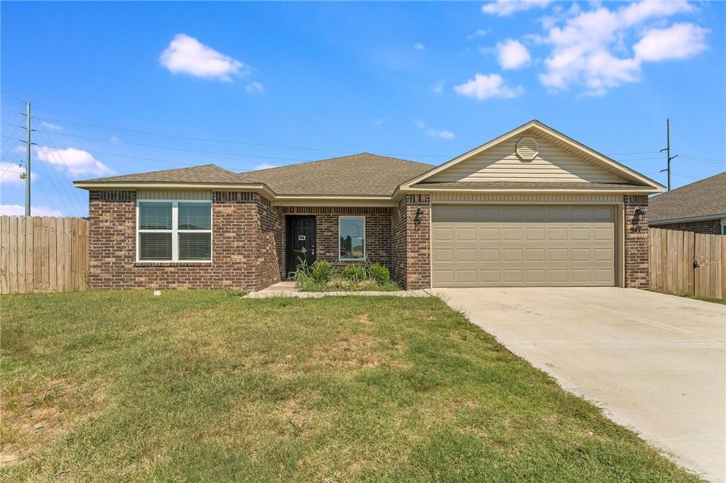 917 W Aiden Drive, Siloam Springs, AR 72761