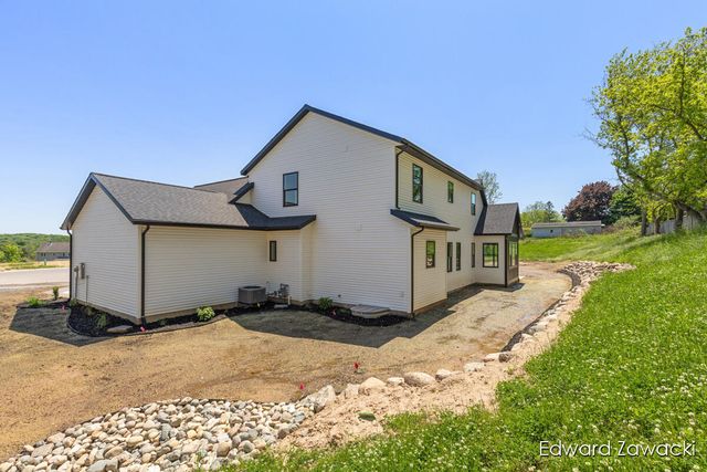 383 Rogue River View Drive Ne, Rockford City, MI 49341