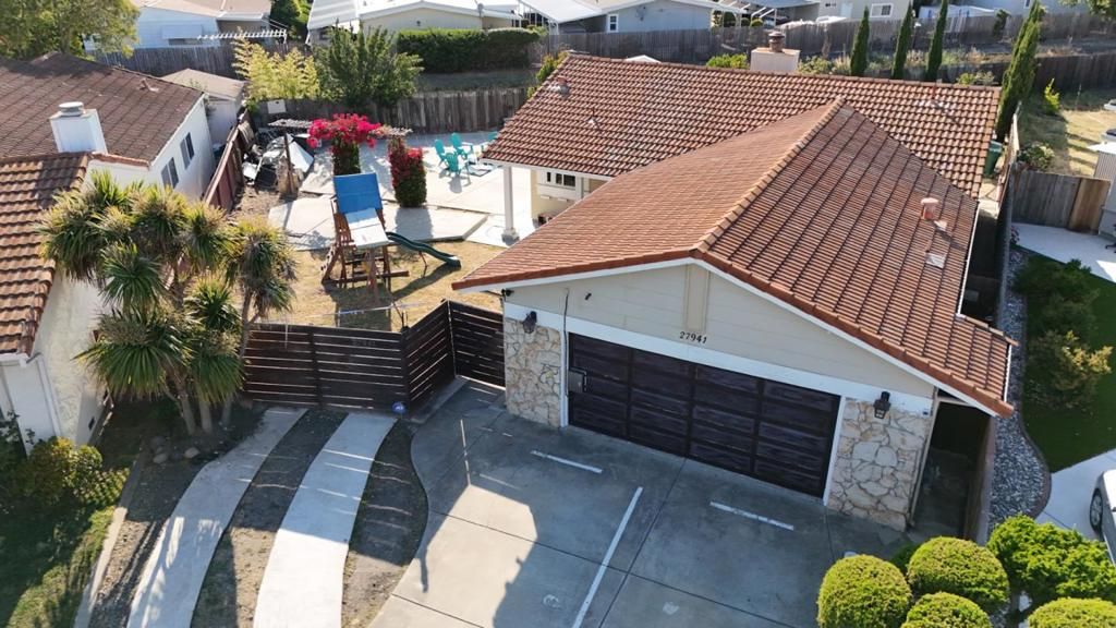 Image 1 of property listing at 27941 Emerson Avenue, Hayward, CA 94545