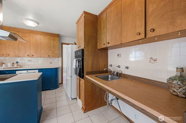 5508 31st Avenue NE, Seattle, WA 98105