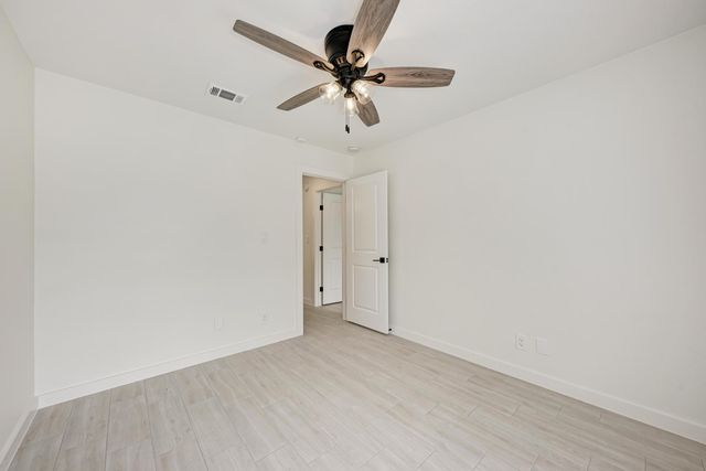 4910 Wing RD, Austin, TX 78749