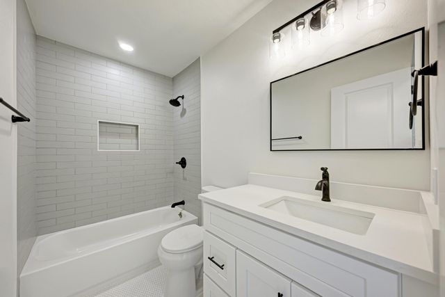 4910 Wing RD, Austin, TX 78749