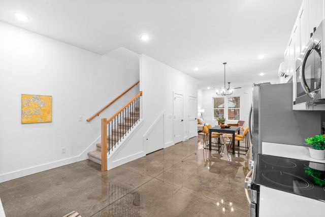 686 Anderson Ln, Madison, TN 37115