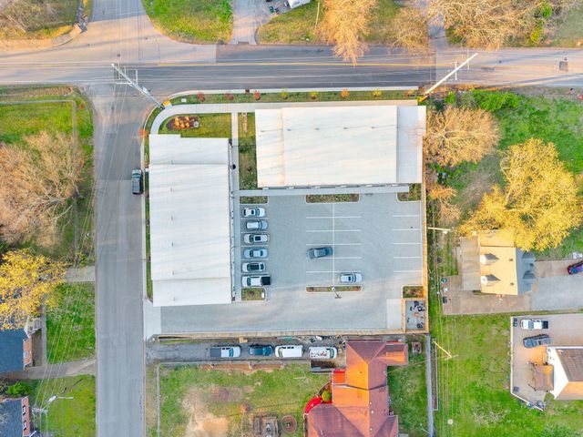 686 Anderson Ln, Madison, TN 37115
