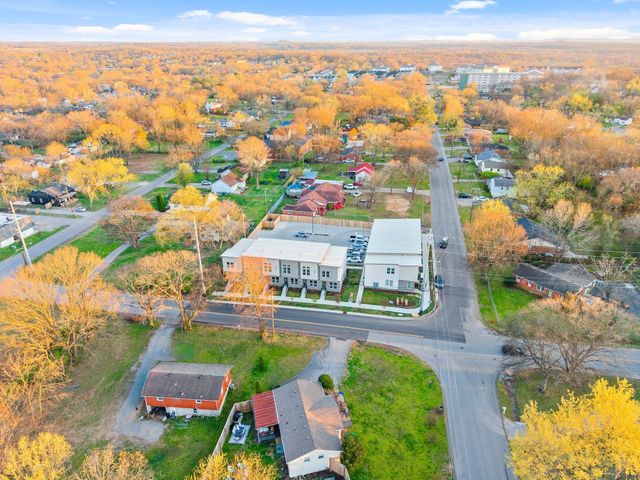 686 Anderson Ln, Madison, TN 37115