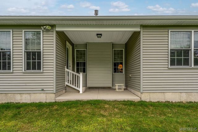4740 Parker Road 20, Hamburg, NY 14075