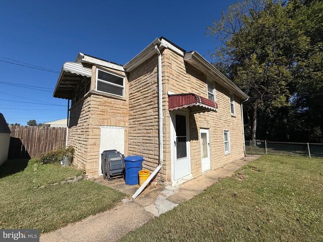 111 S STUART ST, Essex, MD 21221