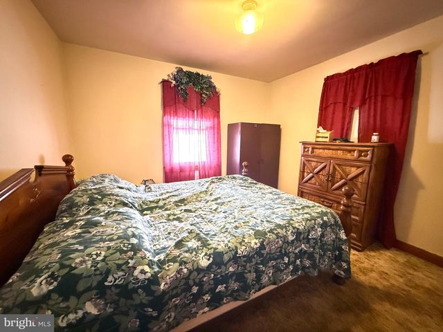 111 S STUART ST, Essex, MD 21221