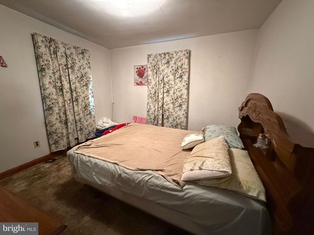 111 S STUART ST, Essex, MD 21221