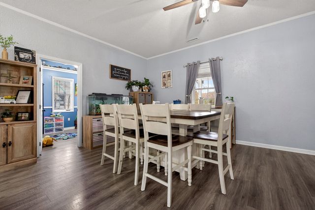 1375 Roberts Matthews Hwy, Sparta, TN 38583