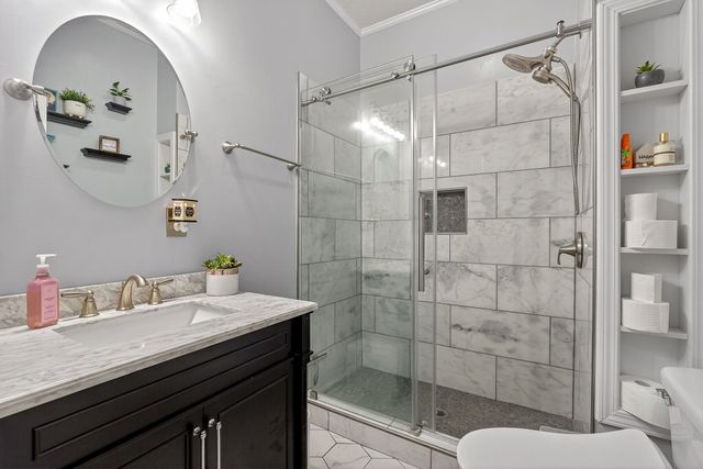 1375 Roberts Matthews Hwy, Sparta, TN 38583