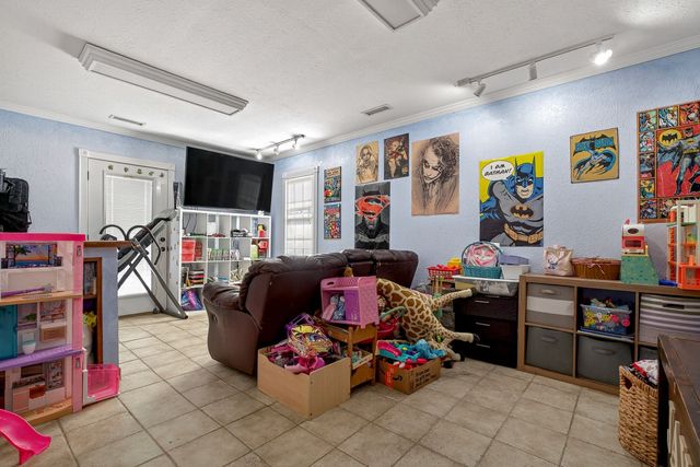 1375 Roberts Matthews Hwy, Sparta, TN 38583