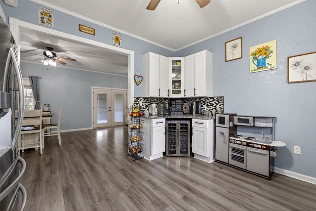 1375 Roberts Matthews Hwy, Sparta, TN 38583