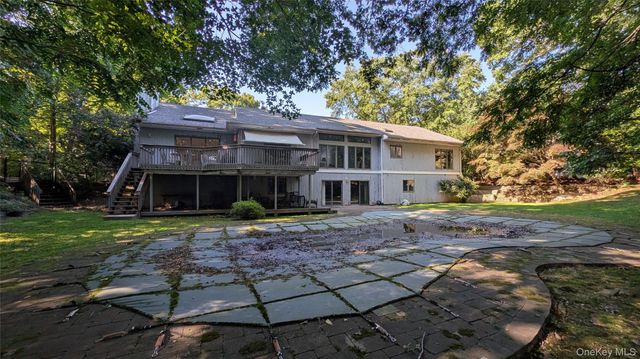 4 Oak Hills Drive, Rocky Point, NY 11778