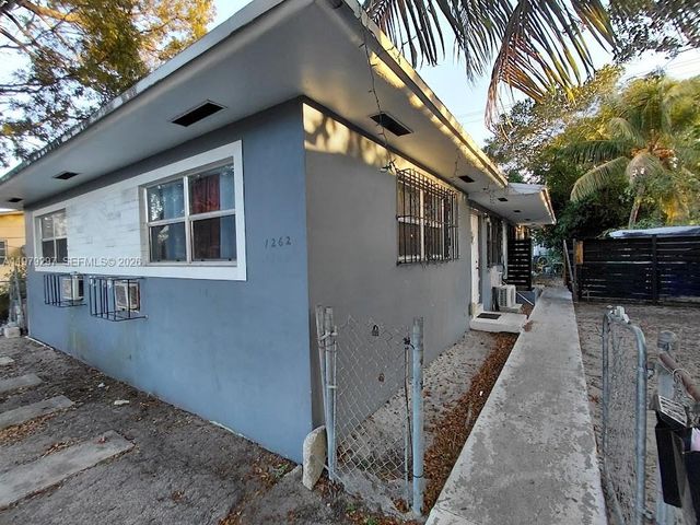 1262 NW 46th St, Miami, FL 33142