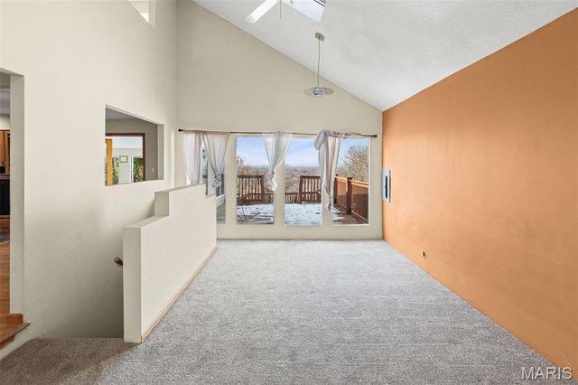 32 Hilltop Place, East St Louis, IL 62203