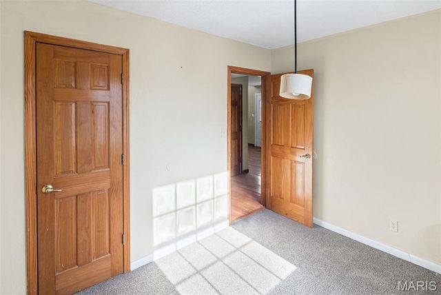 32 Hilltop Place, East St Louis, IL 62203