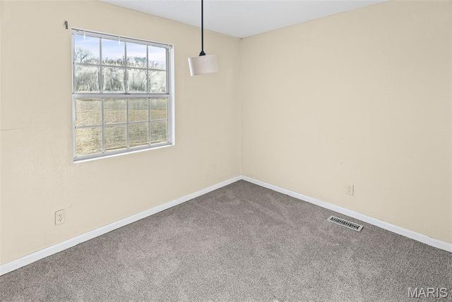 32 Hilltop Place, East St Louis, IL 62203