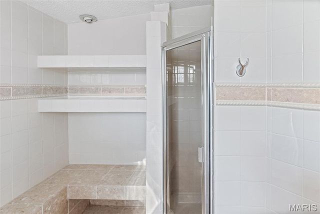 32 Hilltop Place, East St Louis, IL 62203