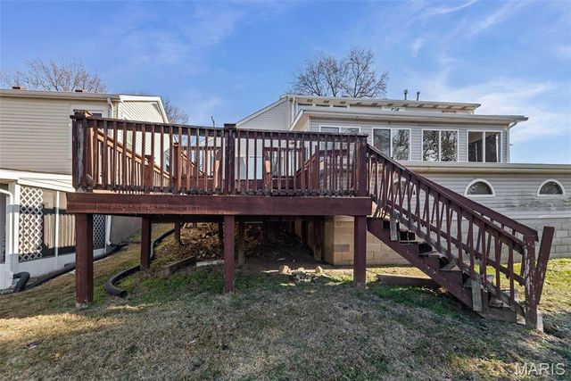 32 Hilltop Place, East St Louis, IL 62203