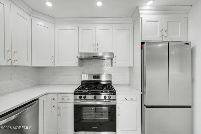 3 Mount Kisco Drive, Toms River, NJ 08753