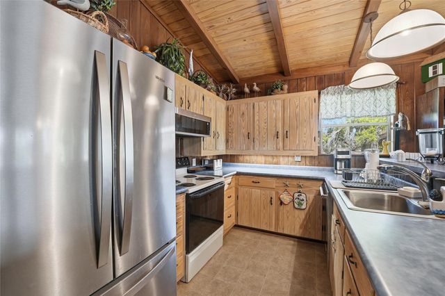 6674 County Road 659, Brazoria, TX 77422