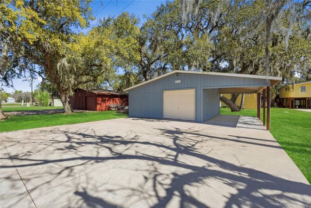6674 County Road 659, Brazoria, TX 77422